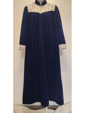 Vintage Vanity Fair Velour Lace Trim Zip Robe Navy Blue 70s USA XS Lounge